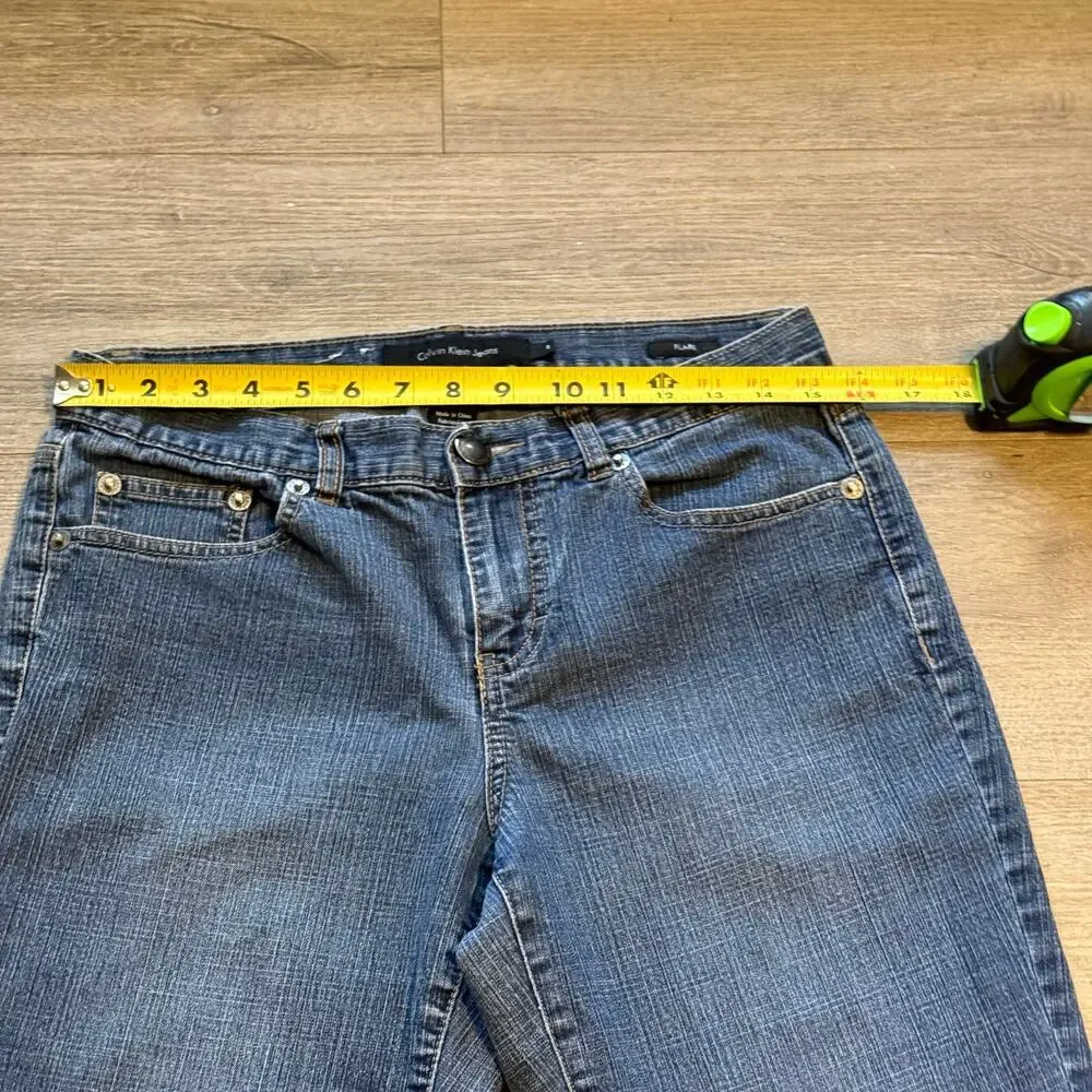 Vintage Y2K Calvin Klein Mid Rise Flare Jeans 90s Mallcore Denim Size 8 - Picture 3 of 9